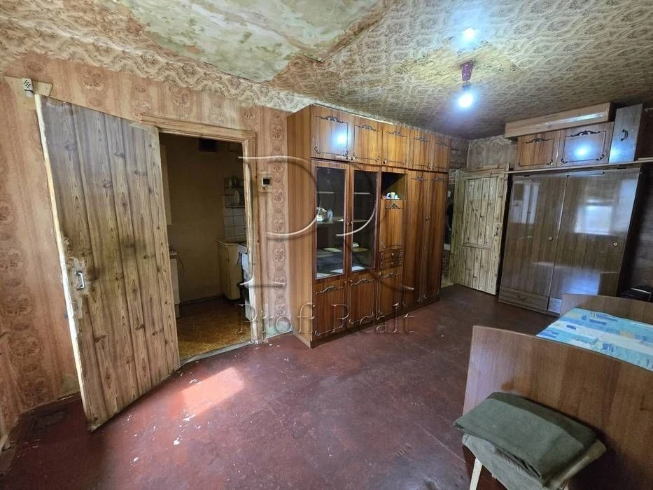 1-room apartment for sale near the metro station, Yulii Zdanovska Street 3
