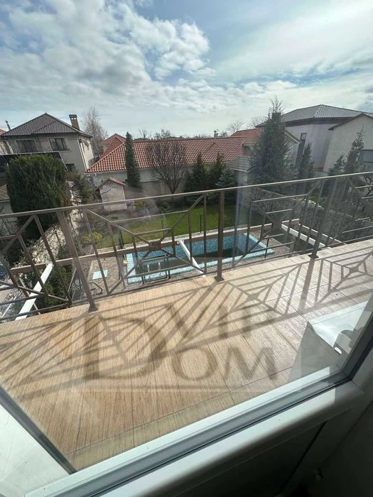 A house by the sea, a master's house with a pool