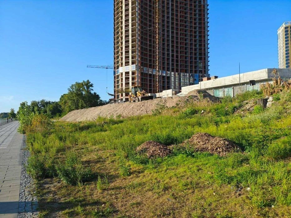 2k 63m residential complex Rusanivska Gavan Mykilsko-Slobidska with a view of the