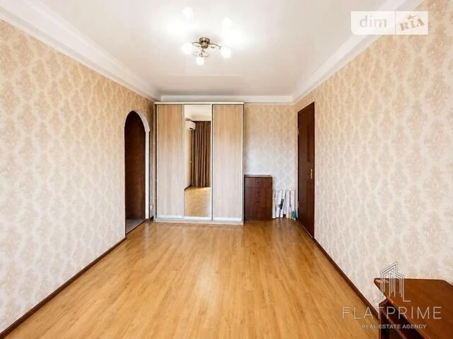For sale 2-room apartment 39 sq. m. on Vasylkivska St. 49 • ID 34