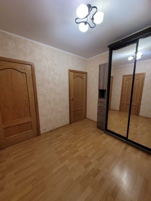 Продам 3к Подільськмй р-н Віноградарь, вул Європейського Сою