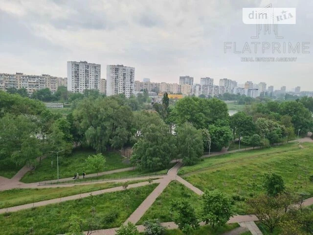 Sale of 1-room apartment 34 sq. m on Raiduzhna Street 18 • ID 3470245