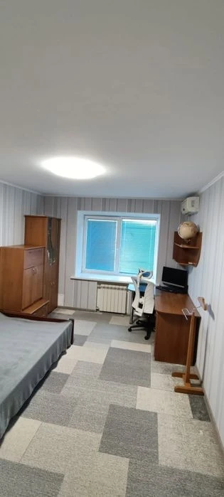 Продаж 3х кімнатної  на Драгоманова біля метро.