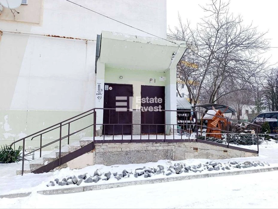 Продам 2 комн. квартиру в новом доме по пр. Александривс