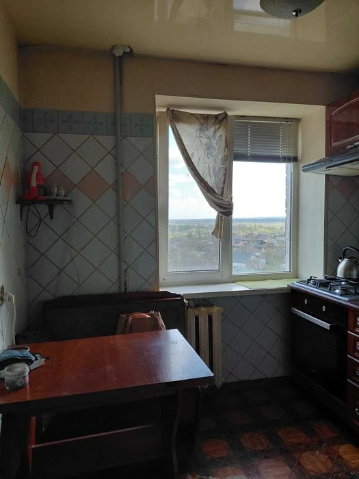 продам трехкомнатную квартиру, ул. Олимпийская