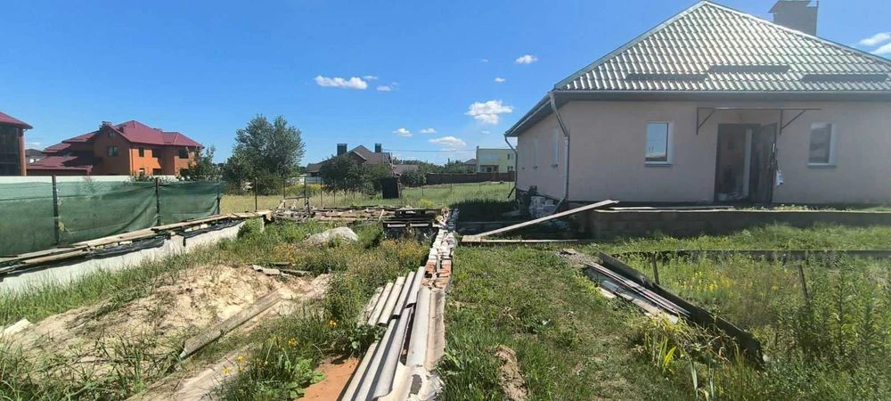 Продаж будинку на Луначарці