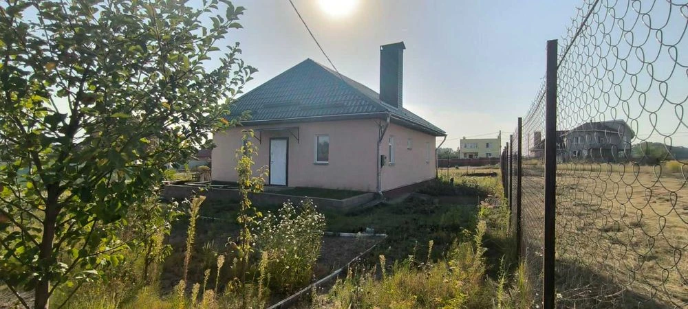Продаж будинку на Луначарці