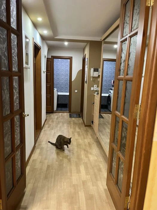 I will sell a 3-room apartment Kosmos 5/9 on Chumachenko Street