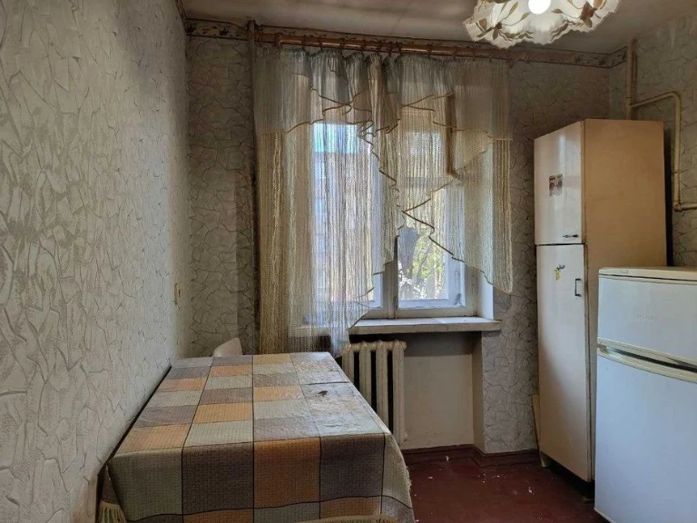 Продам 2к квартиру, кирпич, ж/м Приднепровск