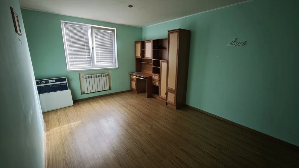 Продам 3к квартиру 130 кв.м. на пр.Леси Украинки