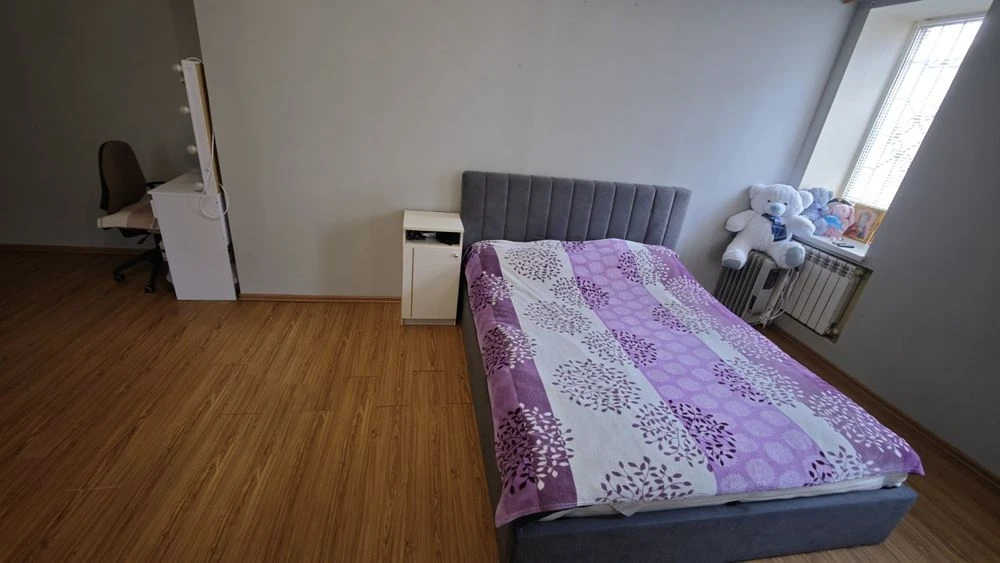 Продам 3к квартиру 130 кв.м. на пр.Леси Украинки