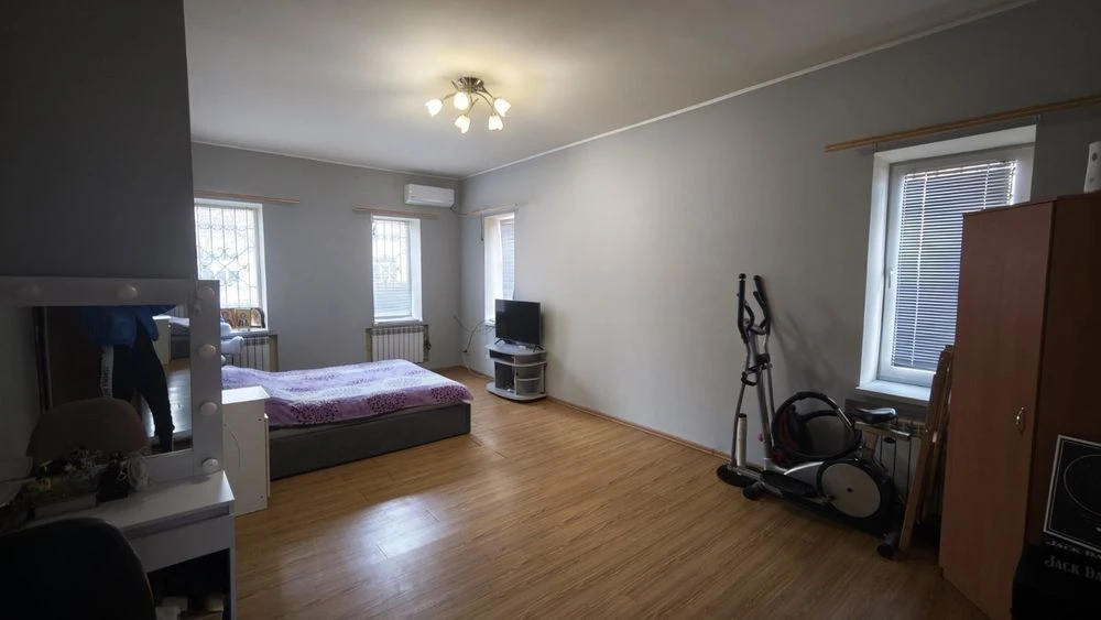 Продам 3к квартиру 130 кв.м. на пр.Леси Украинки