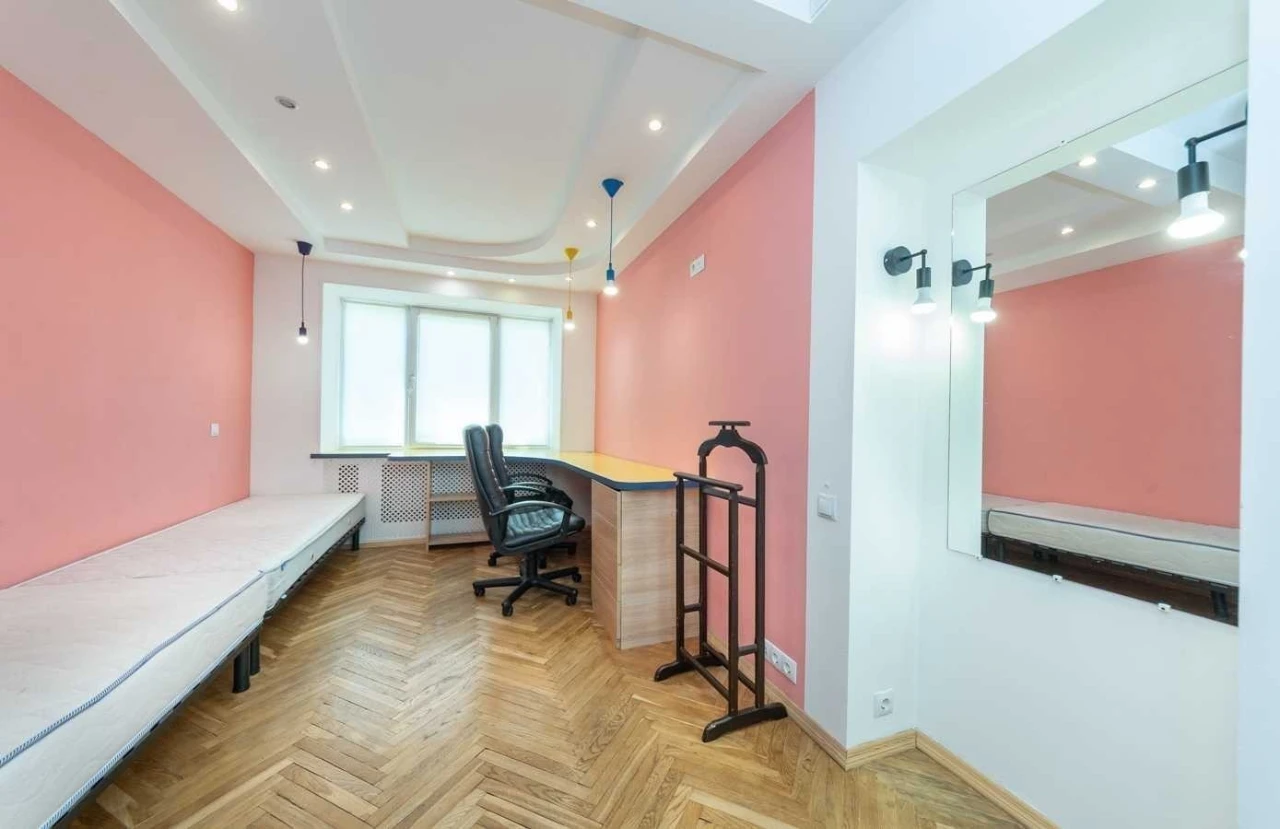 Sale of a 3-room apartment of 65 m², Belorusskaya street, 17A