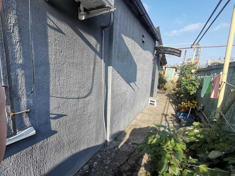 Sale of part of a house in the Zeleny Yar area