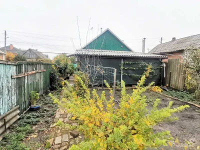 Sale of part of a house in the Zeleny Yar area