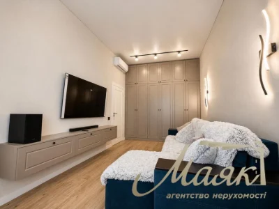 2-room apartment for sale 60 m² in residential complex "52 Perlyna"/Pechersk