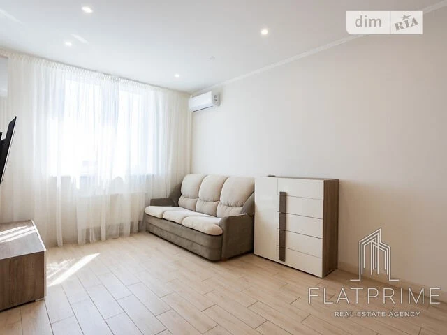 Sale of 1-room apartment 37 sq. m. on Yuliya Zdanovskaya St. 34B • I