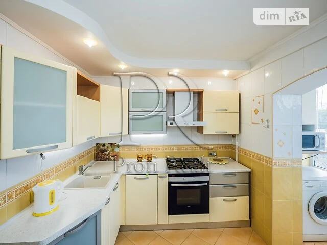 Sale of 2-room apartment 53.8 sq. m. on Profesora Pidvysotskogo Street