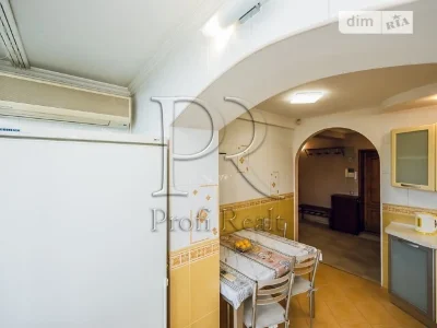 Sale of 2-room apartment 53.8 sq. m. on Profesora Pidvysotskogo Street