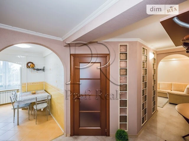 Sale of 2-room apartment 53.8 sq. m. on Profesora Pidvysotskogo Street