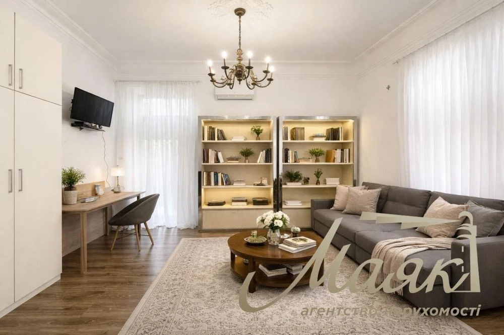 Продаж квартири 40 м² у самому центрі Києва вул. Заньковецьк