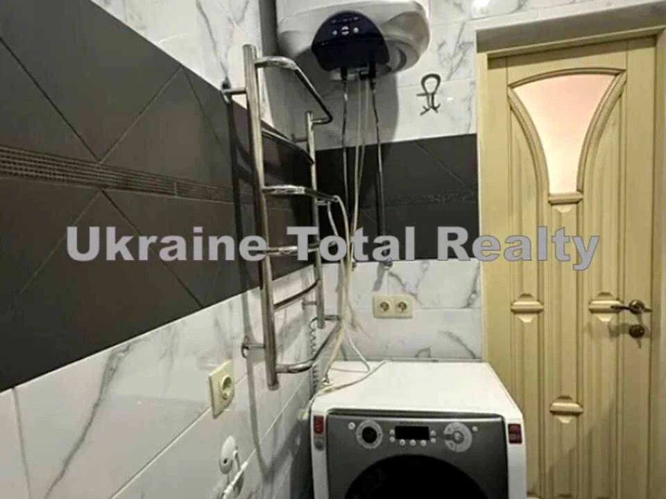 Apartment. Kyiv, Heroes of the Azov Regiment St. (Marshal Malinovsk