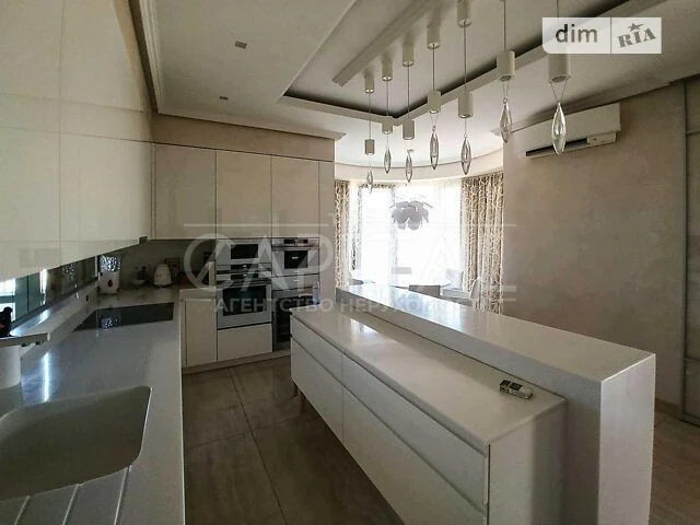 Продажа 6к квартиры 470 кв. м по ул. Назаровская 11 • ID 346