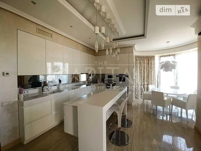 Продажа 6к квартиры 470 кв. м по ул. Назаровская 11 • ID 346