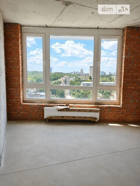 Sale of 3-room apartment 116.4 sq. m on Holosiivskyi Avenue 78/2