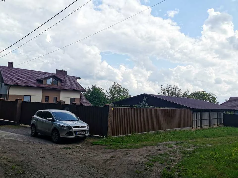 Ділянка. Полтава, Космічна вул.