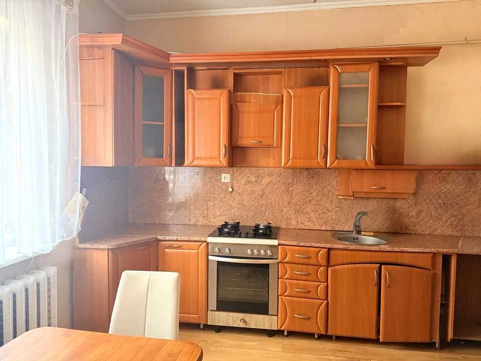 Будинок. Ужгород, Золота вул.