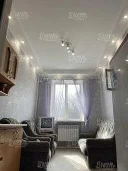 ND S4 I am selling a renovated guesthouse in Staraya Saltivka near the river