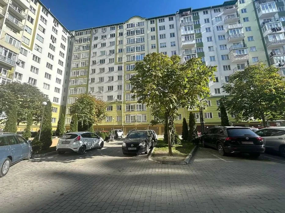 Готова к ремонту 1км с балконом! Обжитый дом