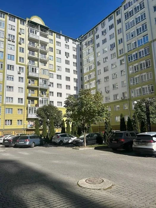 Готова к ремонту 1км с балконом! Обжитый дом