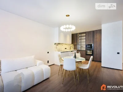 Продажа 1к квартиры 47.1 кв. м по ул. Александра Олеся 10 •