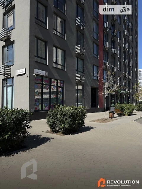Продажа 1к квартиры 47.1 кв. м по ул. Александра Олеся 10 •