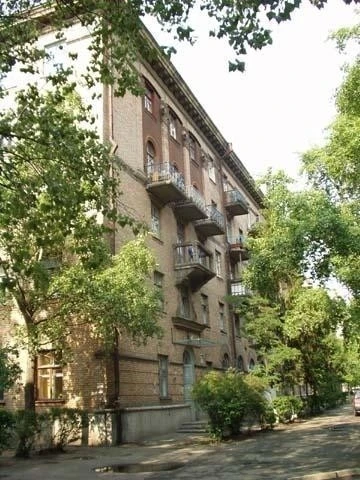 Sale of a 2-room apartment of 71.5 m², Krakówska Street, 7