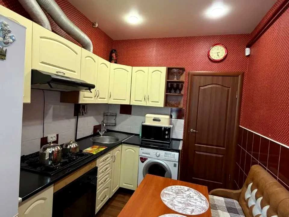 Apartment. Dnipro, Viktora Merzlenko St. (Huliana Grimau)