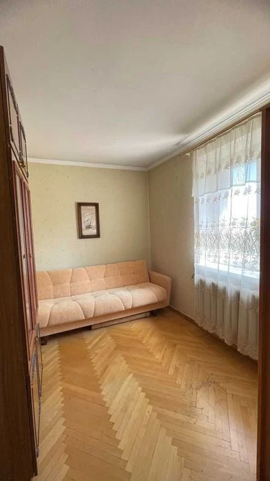 Продам квартиру в центре на Рогалева/Менора/сквер/Планетарий
