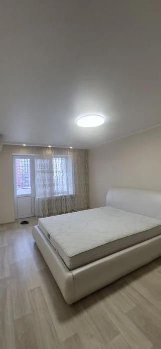 Срочно продам 2х комн квартиру 48 м на Краснова / Макдональдс