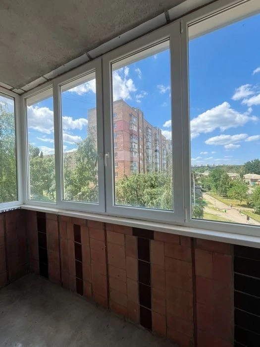 For sale 4-room apartment, Academician Bogomolets St., Novo