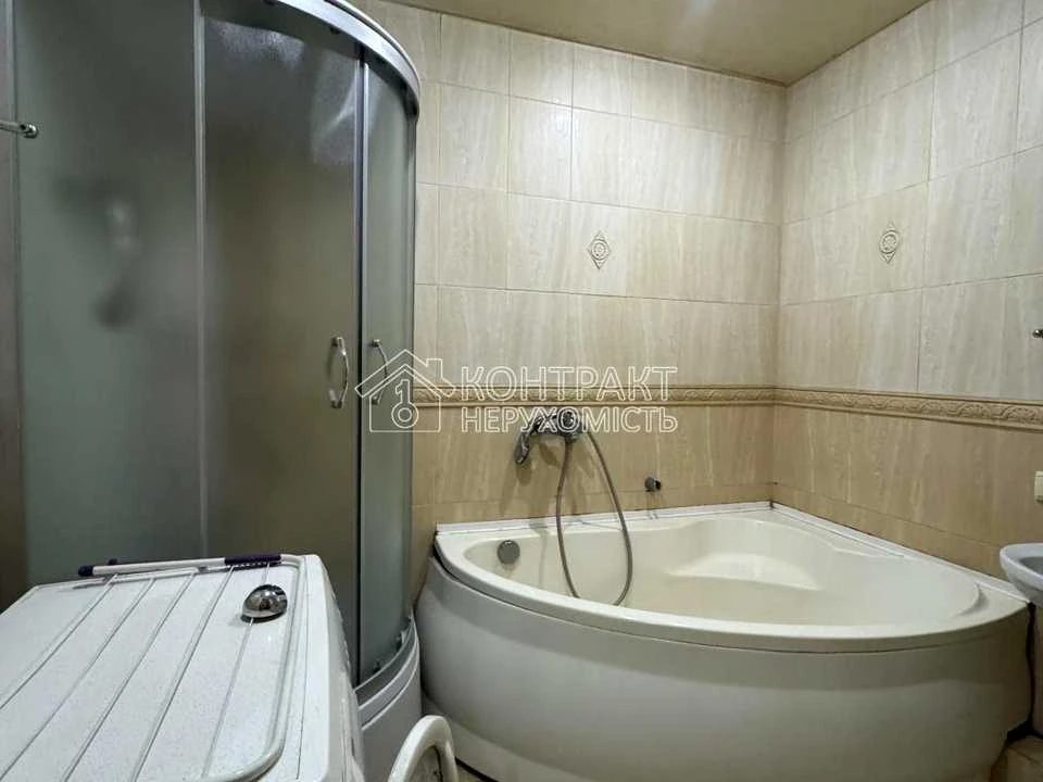 Apartment. Kharkiv, Glisada Dzhusa lane. (Trinklera)