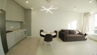 I am selling an apartment with designer renovation, furniture, appliances, bathroom.
