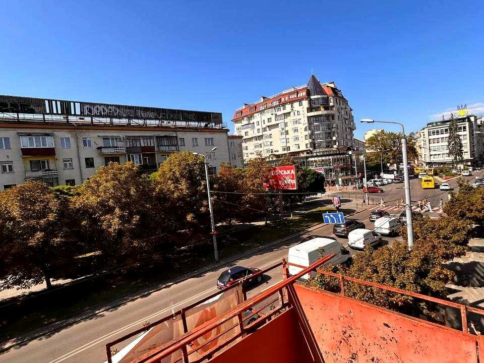 Квартира. Ивано-Франковск, ул.