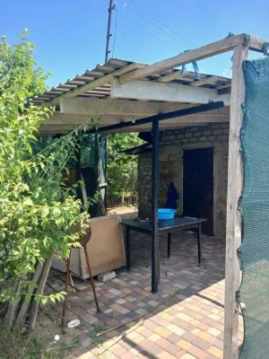 I am selling a cottage in Khortytskyi