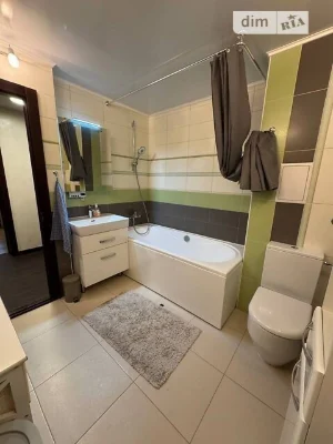 Sale of 3-room apartment 80.9 sq. m. on Kosti Gordiyenka 1A •