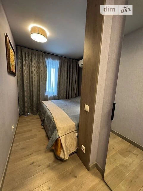 Sale of 3-room apartment 80.9 sq. m. on Kosti Gordiyenka 1A •