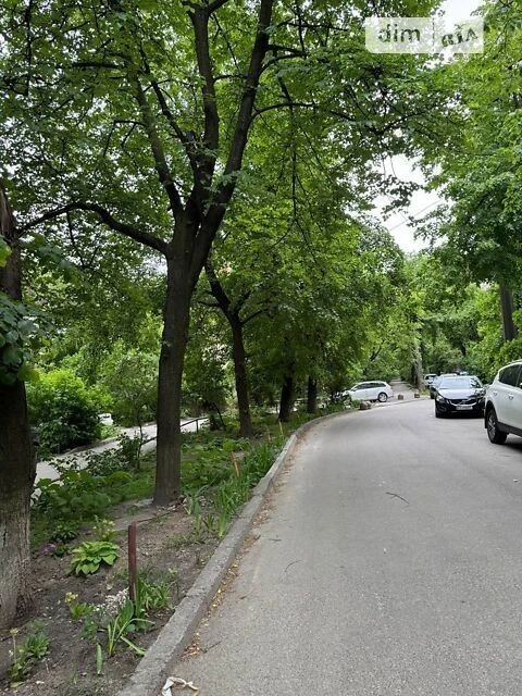 Sale of 3-room apartment 80.9 sq. m. on Kosti Gordiyenka 1A •