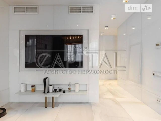 Продаж 3к квартири 120 кв. м на вул. Андрія Верхогляда • ID