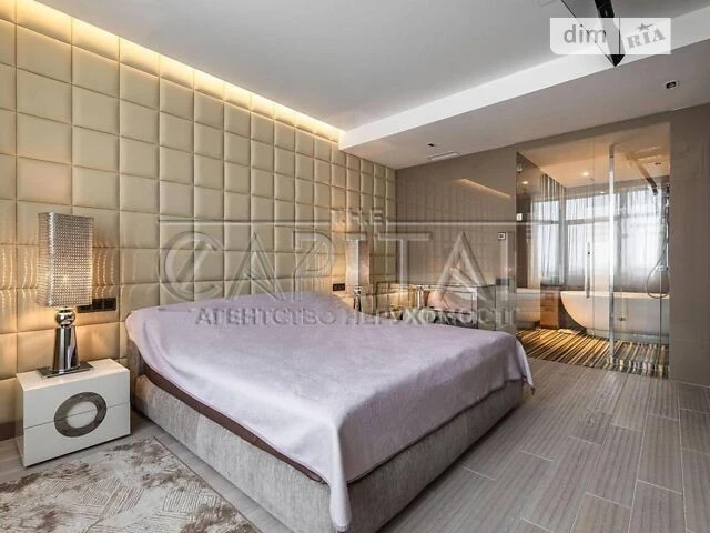 Продаж 3к квартири 120 кв. м на вул. Андрія Верхогляда • ID